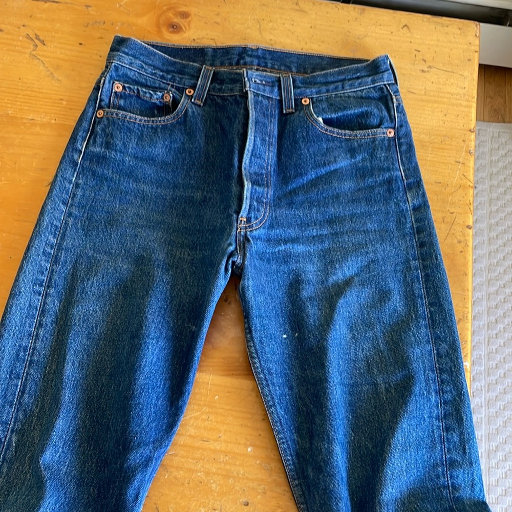 Vintage Levi’s jeans 501 xx 31 w 36 l . Fits like a size 4/6 jean